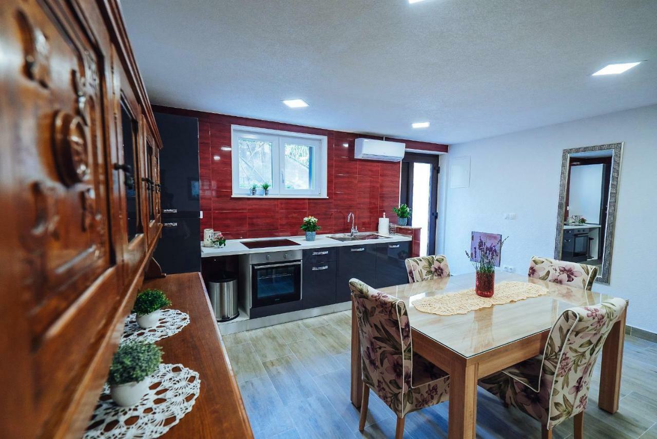 Appartement Apartman Kristina à Split Extérieur photo