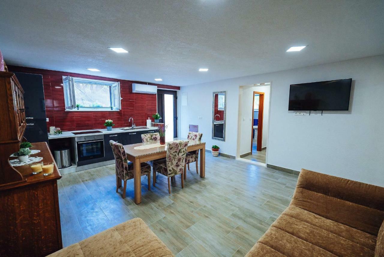 Appartement Apartman Kristina à Split Extérieur photo